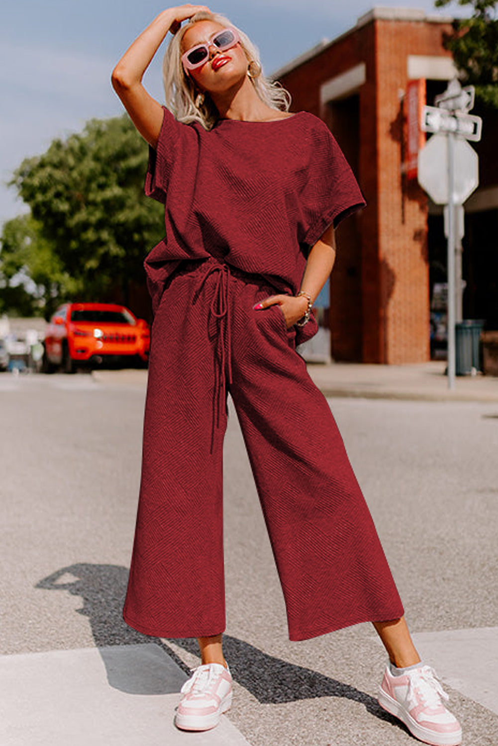 Brown Textured Loose Fit T Shirt and Drawstring Pants Set