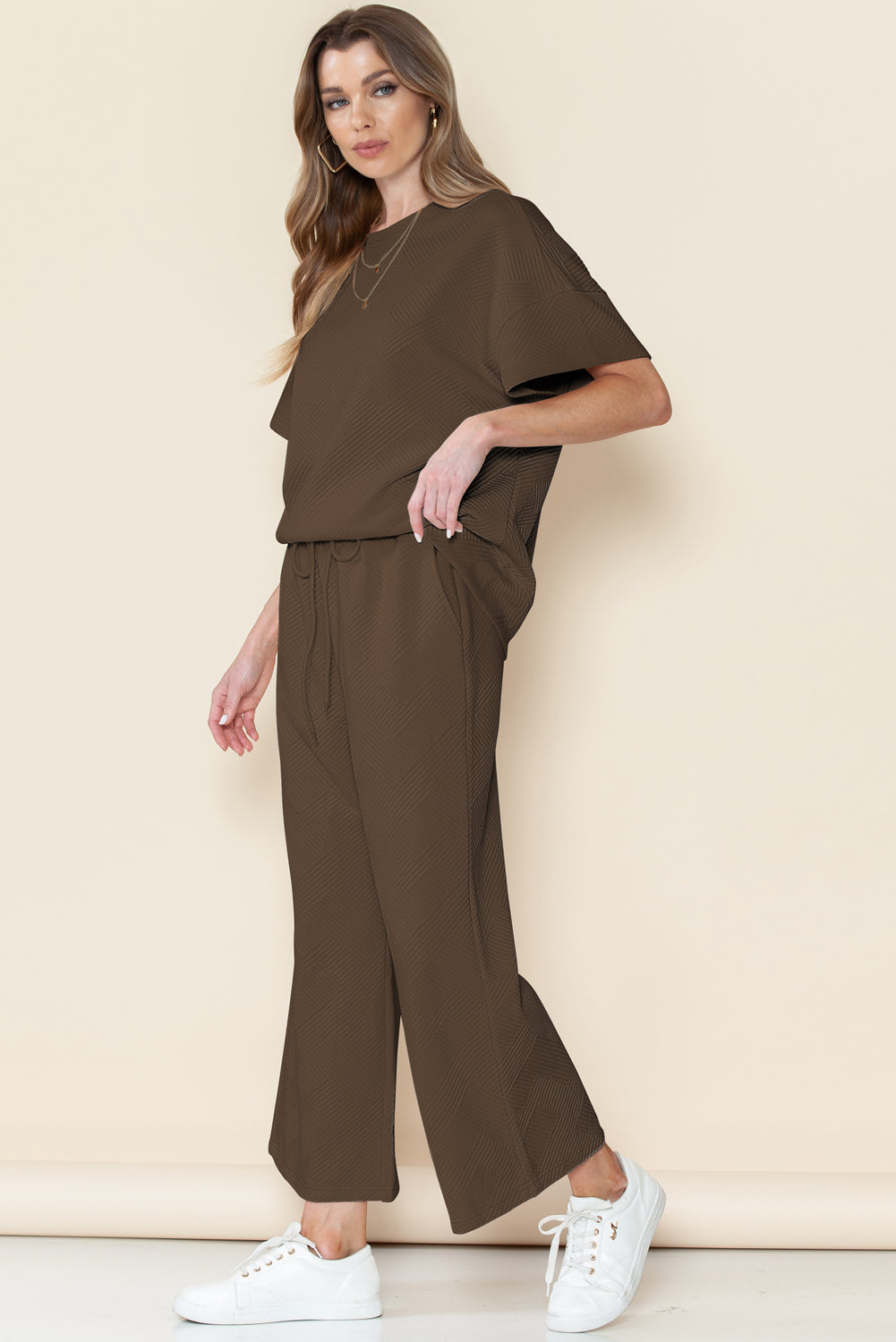 Brown Textured Loose Fit T Shirt and Drawstring Pants Set