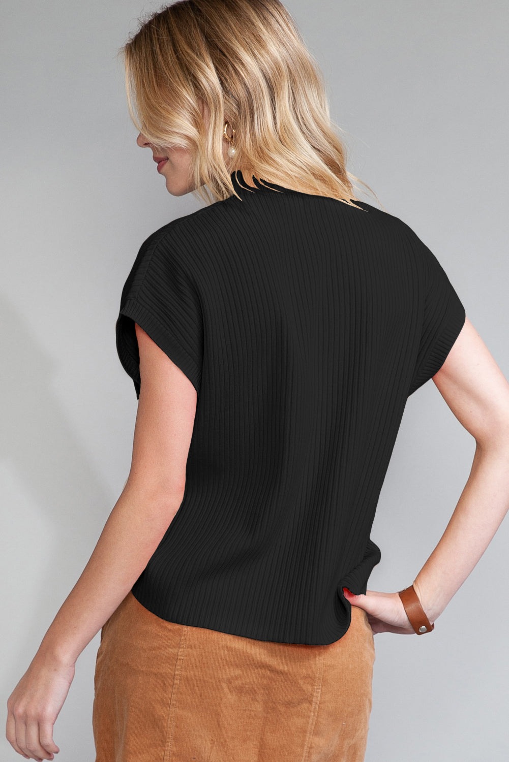 Black Patch Pocket Ribbed Knit Short Sleeve Sweater